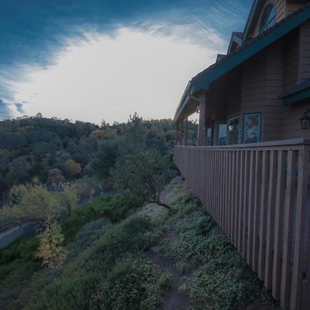 Tucker Peak Lodge جوليان المظهر الخارجي الصورة